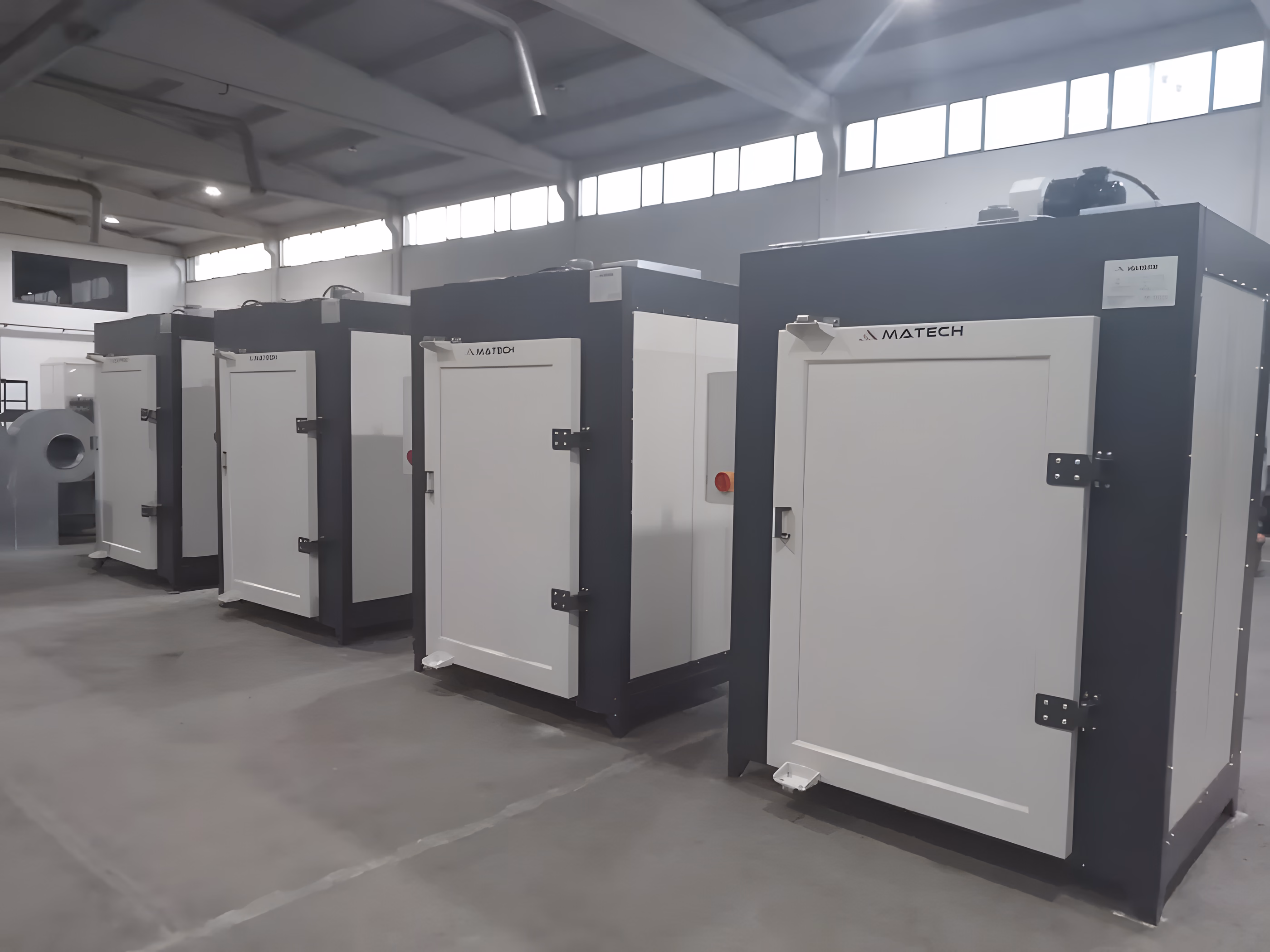 Cobra Customs İrlanda – Endüstriyel Kutu Fırın